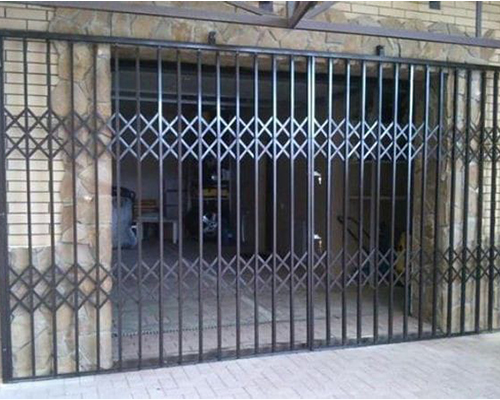 Channel Gate